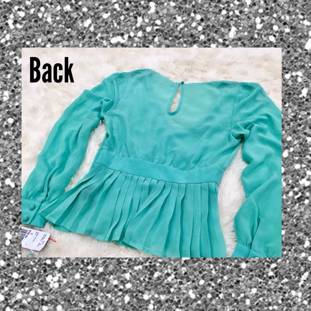 NBW/NWT- L/S Mint Green Blouse - Picture 4 of 4
